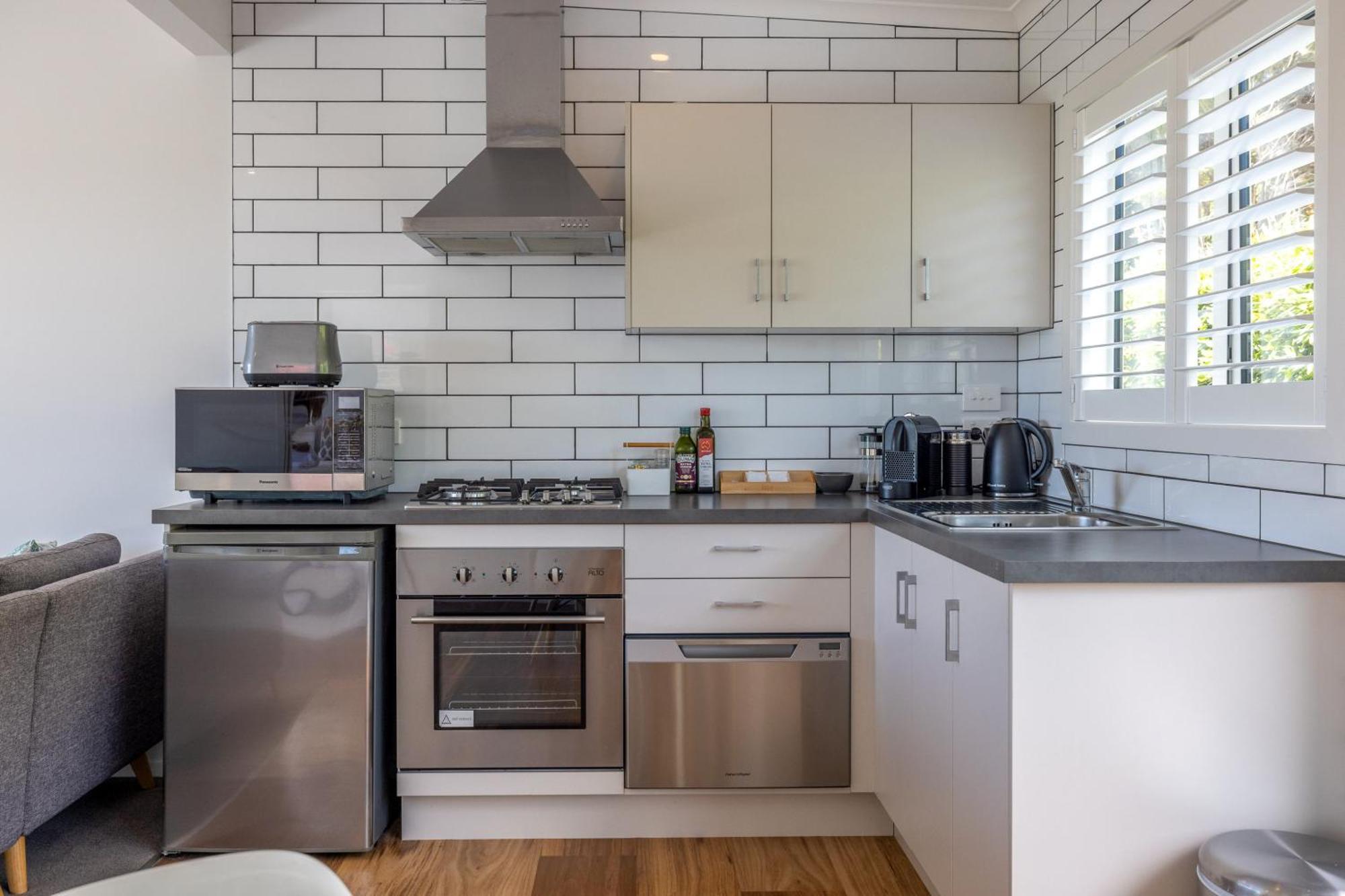 Te Whau Bach Apartments - Stay Waiheke Te Whau Bay Eksteriør bilde